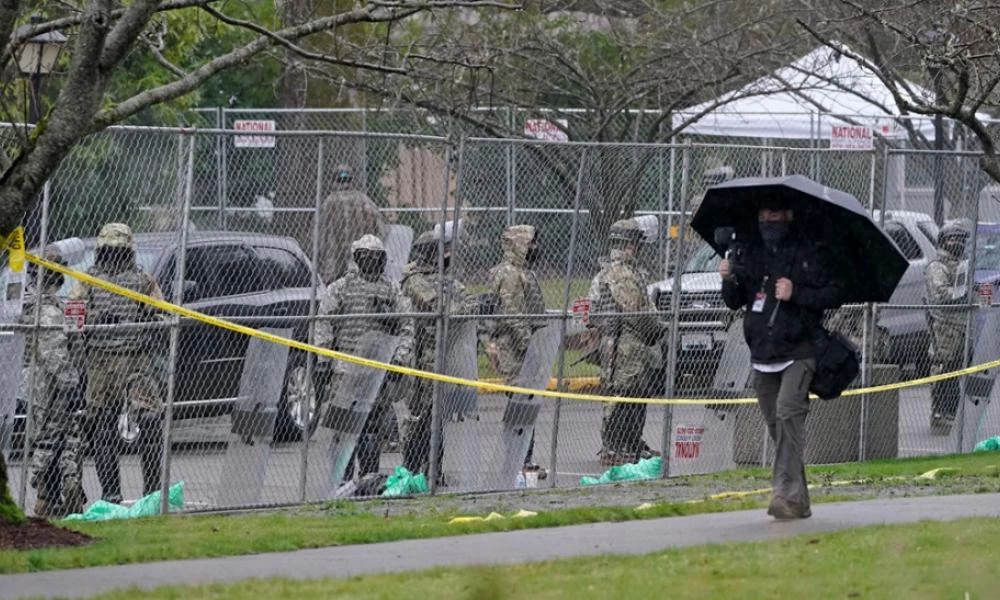 ΗΠΑ: Συναγερμός στο FBI για επεισόδια στις αμφίρροπες πολιτείες